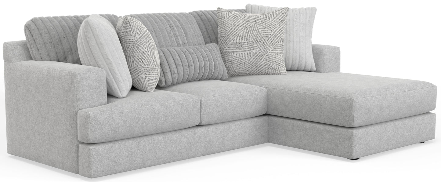 Logan - Sectional With Comfort Coil Seating And Included Accent Pillows