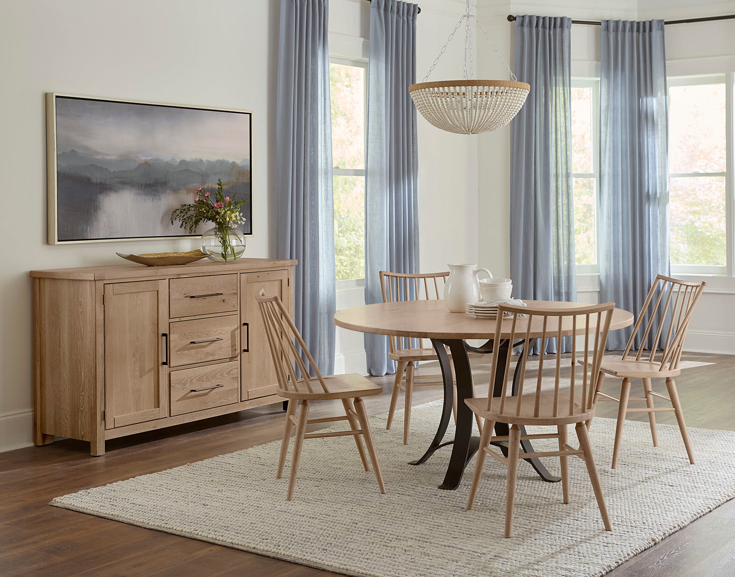 Dovetail - Solid American Oak - Round Table With A Metal Pedestal