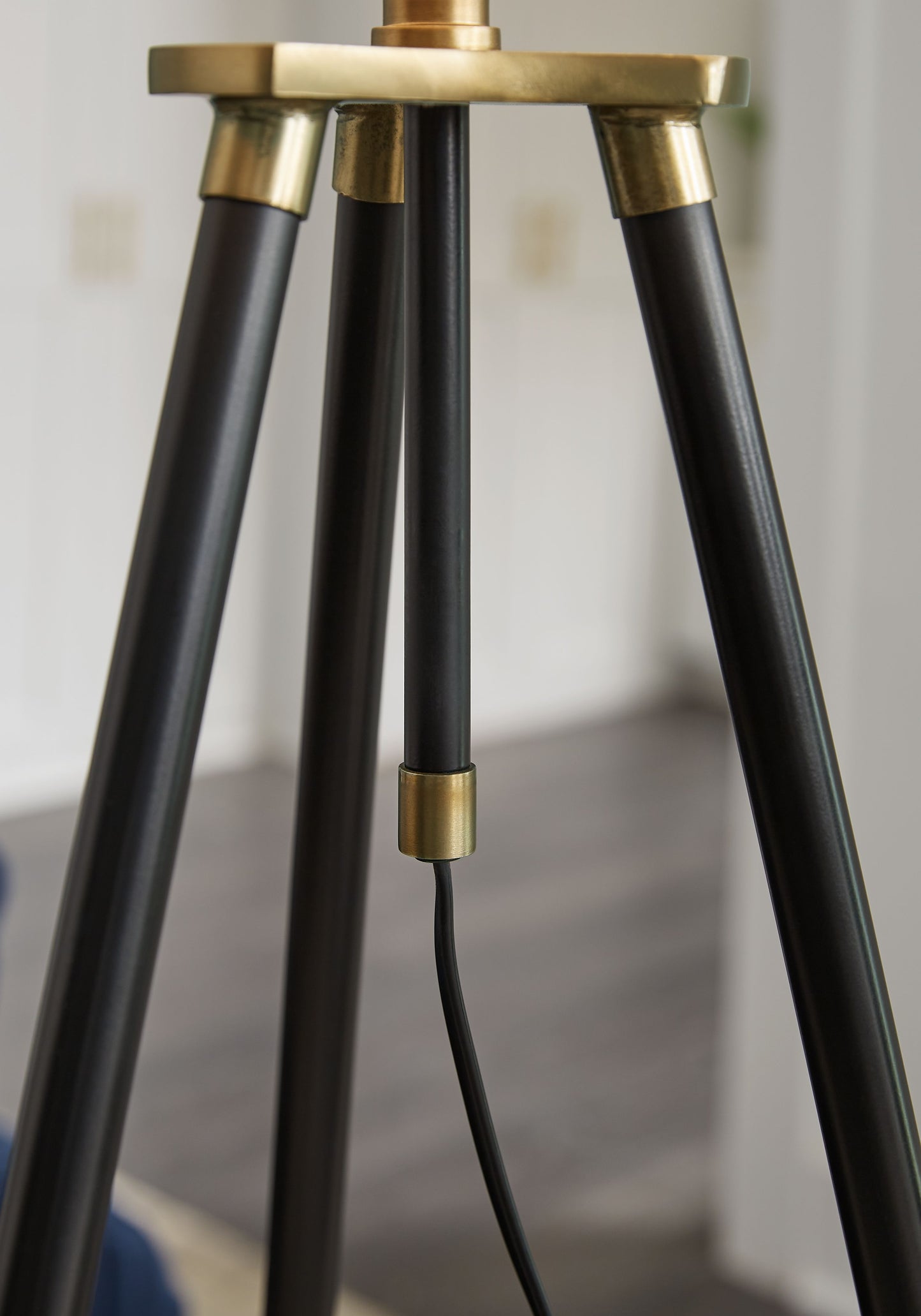 Cashner - Black / Gold Finish - Metal Floor Lamp