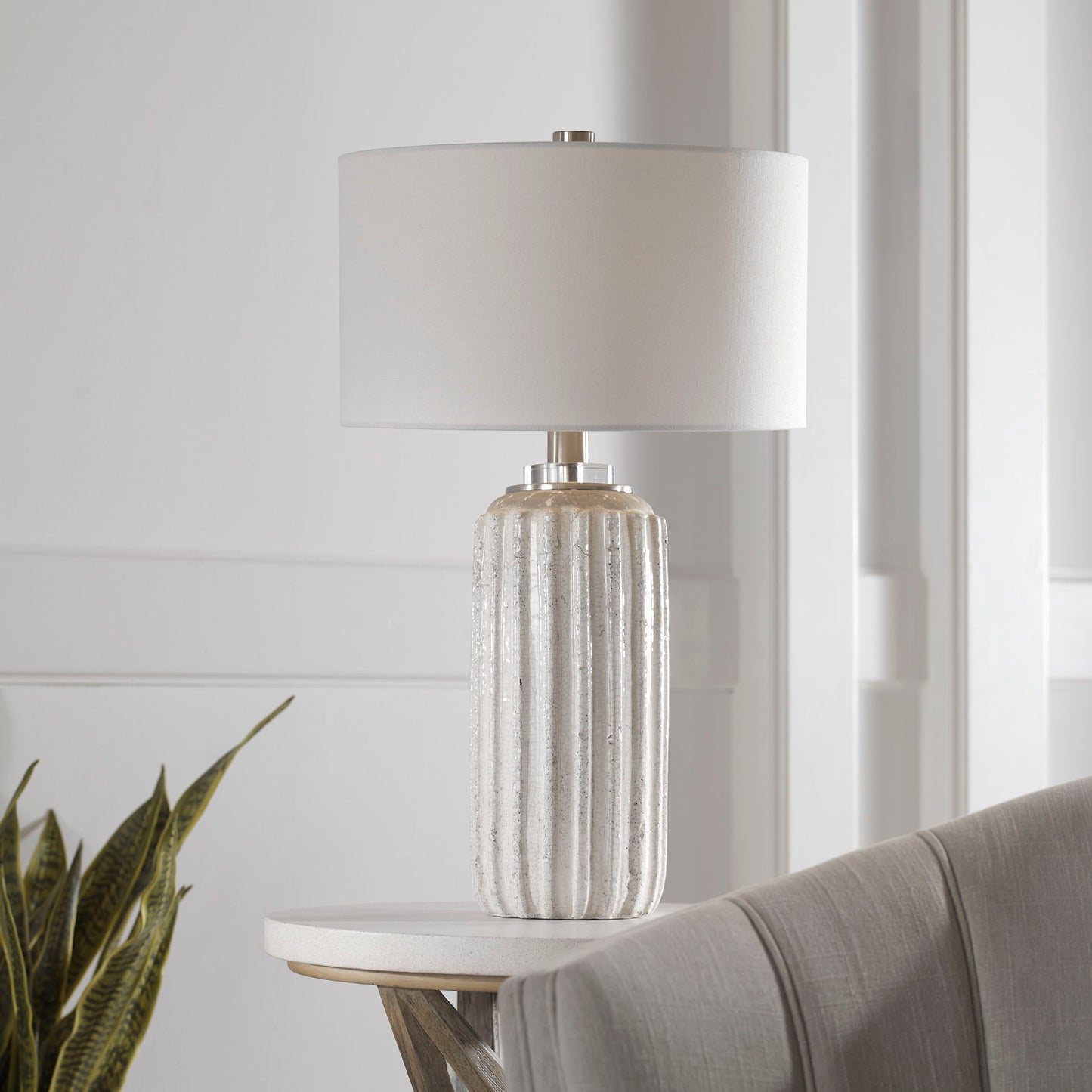 Azariah - Crackle Table Lamp - White