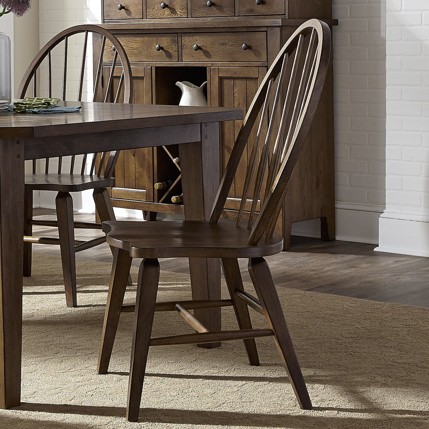 Hearthstone Ridge - Windsor Back Arm Chair